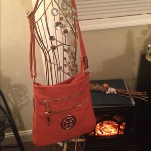 Cross body purse